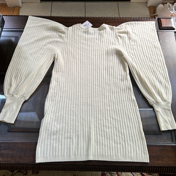 Ted Baker
Wilowaa Extreme Sleeve Knit Dress - Picture 12 of 15
